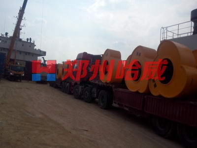 發往雲南(nán)文(wén)山(shān)市(shì)沖擊壓路(lù)機(jī)
