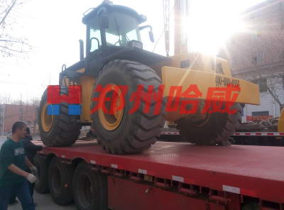 發往陝西(xī)渭南(nán)沖擊壓路(lù)機(jī)