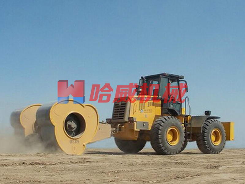 沖擊式壓路(lù)機(jī)型号