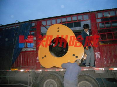 發往青海(hǎi)西(xī)甯沖擊壓路(lù)機(jī)